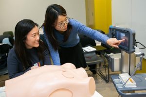 Doctors learning with a dummy