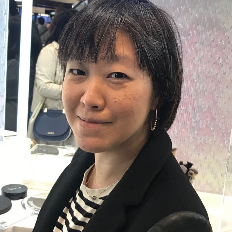 Dr Elaine Chan
